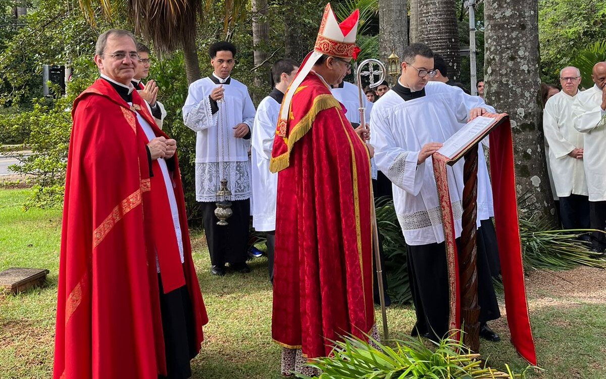 Paróquia Nossa Senhora do Brasil recebe a visita pastoral de Dom Rogério - Jornal O São Paulo