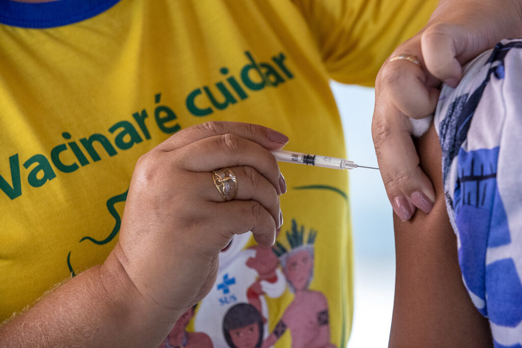 Ministério da Saúde: término da emergência global não é o fim da COVID-19 - Jornal O São Paulo