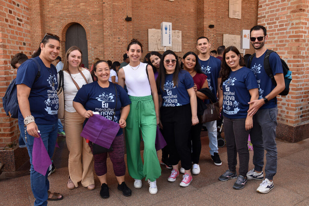 Fiéis da Arquidiocese de São Paulo agradecem à Mãe Aparecida pelas vocações