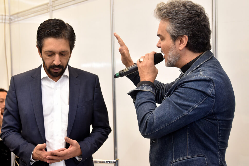 Prefeito de São Paulo visita a ExpoCatólica