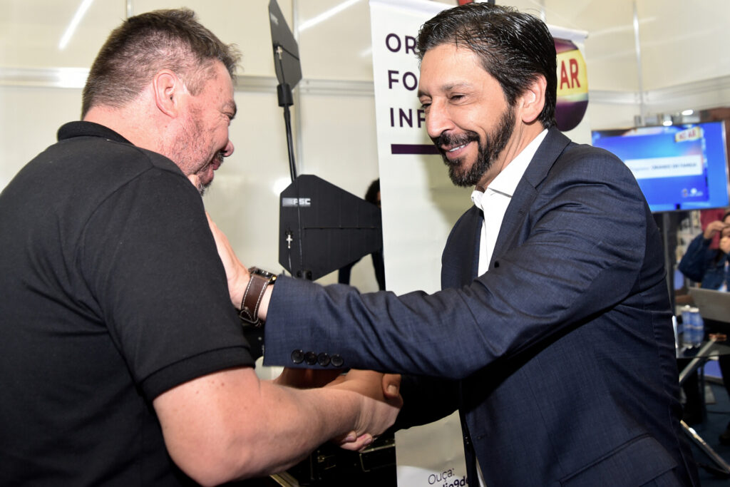 Prefeito de São Paulo visita a ExpoCatólica