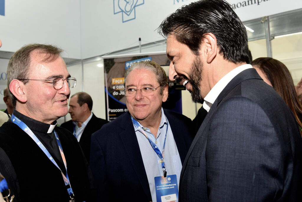Prefeito de São Paulo visita a ExpoCatólica