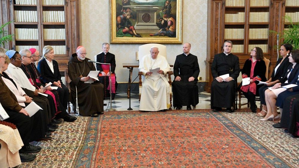 Papa Francisco ressalta os princípios para uma espiritualidade contra o abuso de menores na Igreja - Jornal O São Paulo