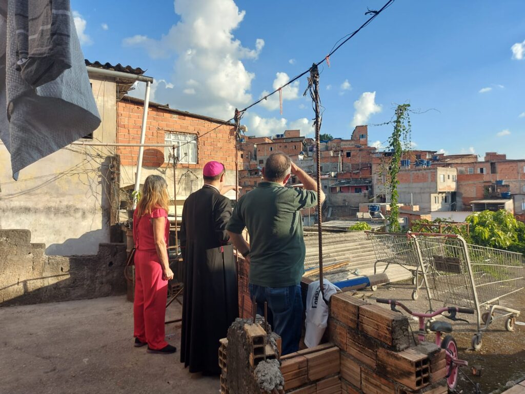 Dom Cícero conhece a realidade pastoral da Paróquia São João Batista - Jornal O São Paulo