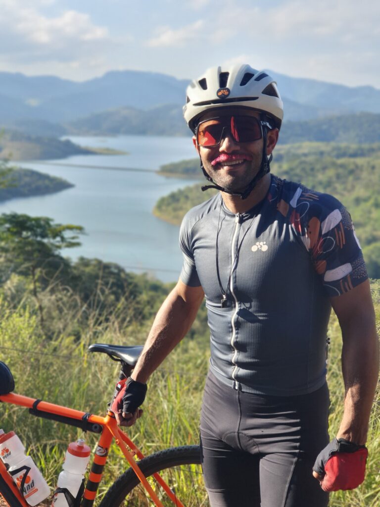 Da bicicleta ao carro elétrico: os relatos de quem opta pelos veículos não poluentes - Jornal O São Paulo