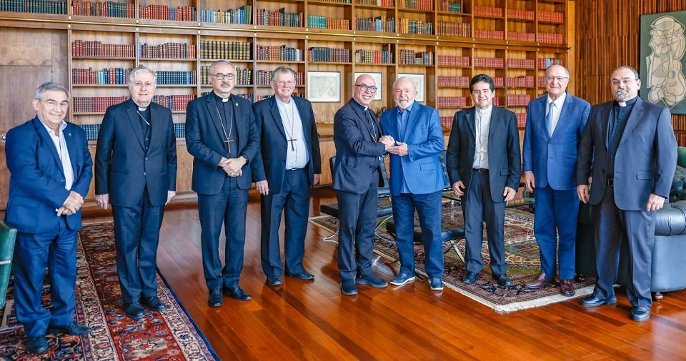 Presidência da CNBB e Núncio fazem visita institucional ao presidente do Brasil - Jornal O São Paulo