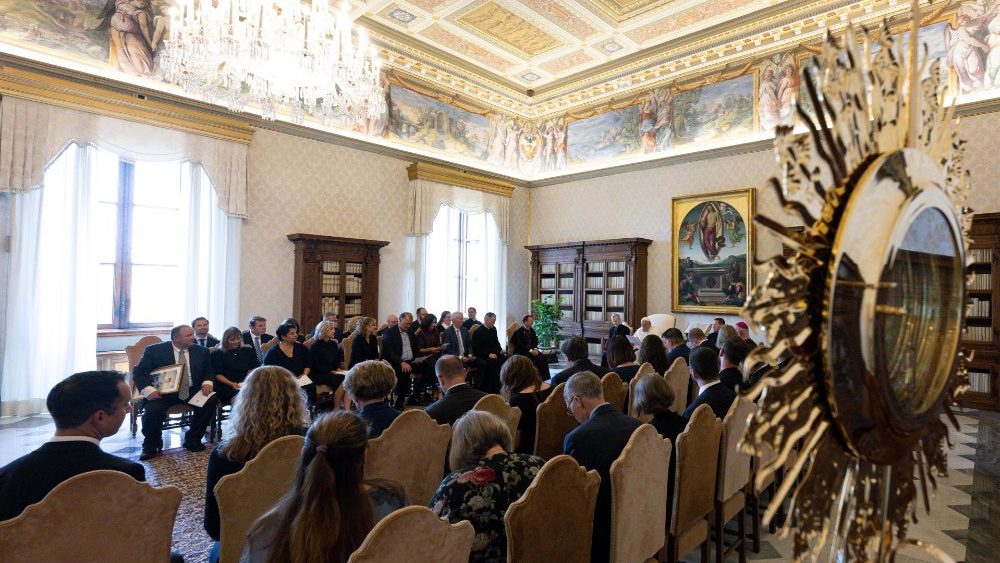 Papa: a Eucaristia é mais que um símbolo, é amor a ser compartilhado com os pobres - Jornal O São Paulo