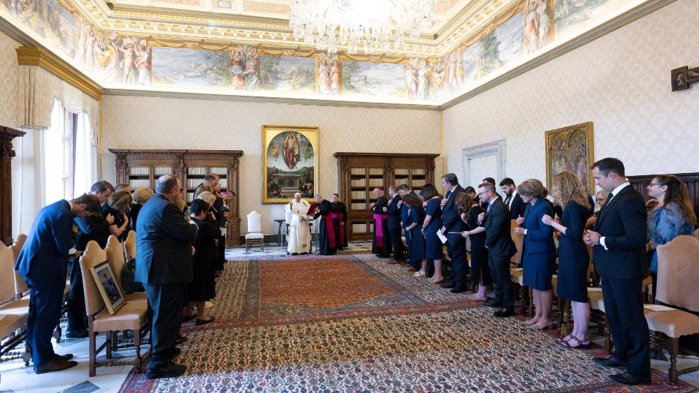 Papa: a Eucaristia é mais que um símbolo, é amor a ser compartilhado com os pobres - Jornal O São Paulo