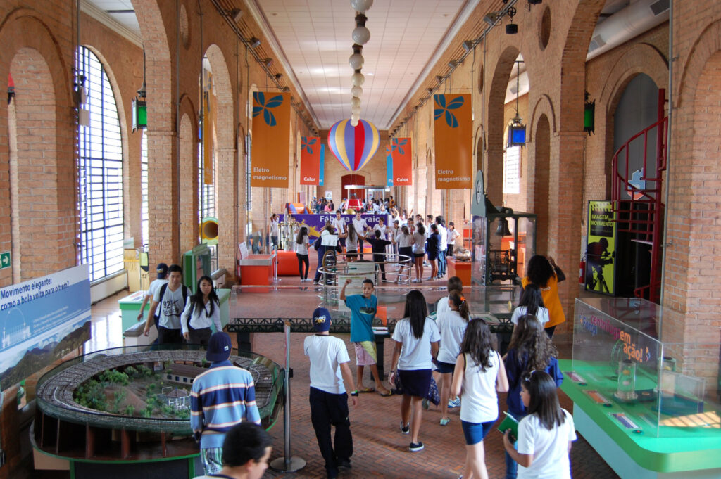 Férias: tempo de diversão em família - Jornal O São Paulo