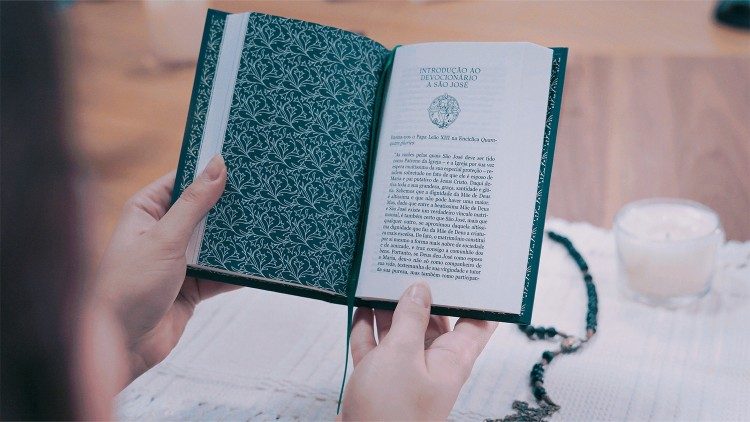 ‘Corações ao Alto’: personalidades da internet propagam a prática da oração cristã - Jornal O São Paulo