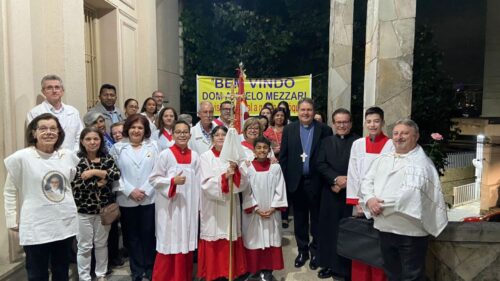 Dom Ângelo faz visita pastoral à Paróquia Santa Teresinha do Menino Jesus - Jornal O São Paulo