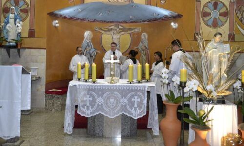 Fiéis da Paróquia São Bernardo de Claraval celebram o padroeiro - Jornal O São Paulo