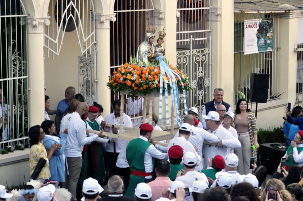 Festas patronais e reuniões pastorais mobilizam paróquias na Sé - Jornal O São Paulo