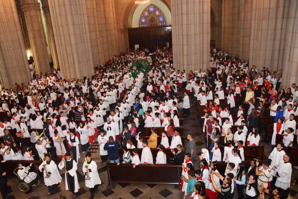 Dom Odilo: ‘Que entre nossos numerosos coroinhas surjam vocações’ - Jornal O São Paulo