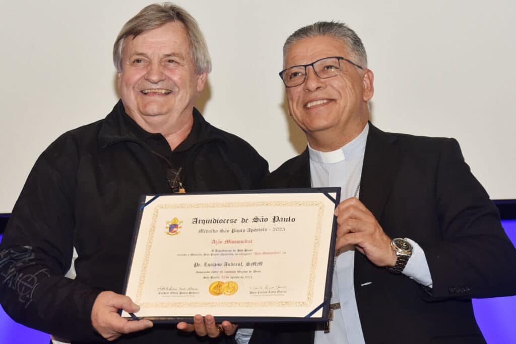 Contemplados com a Medalha São Paulo Apóstolo são reconhecidos por testemunho do Evangelho na cidade