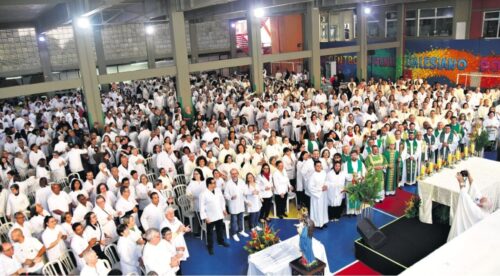Mais de mil ministros extraordinários da Sagrada Comunhão são enviados ao apostolado na Lapa - Jornal O São Paulo