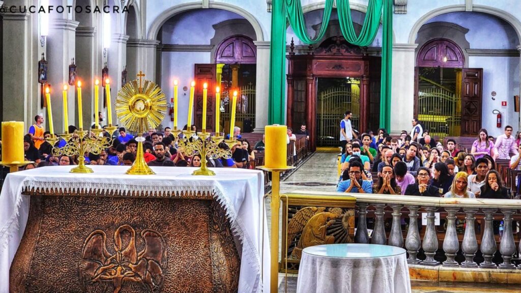 Na Sé, mais de 200 jovens participam da Jornada Regional da Juventude - Jornal O São Paulo