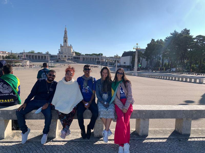 De Salvador a Lisboa: jovem Polly Assis compartilha as emoções de participar da JMJ - Jornal O São Paulo