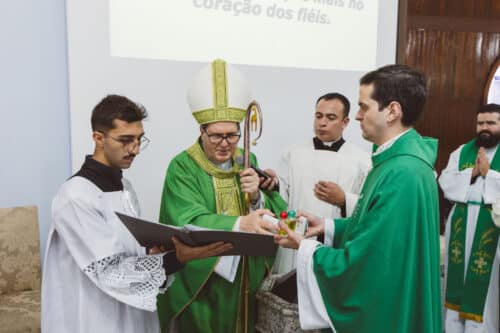 Posse de padres, crisma e formações são destaques no Ipiranga - Jornal O São Paulo