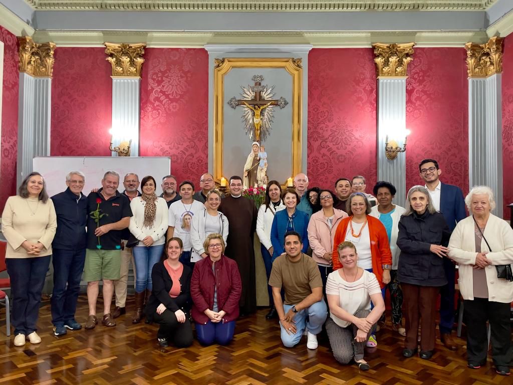 Jovens, MESCs e imagem peregrina de Fátima em destaque na Sé - Jornal O São Paulo