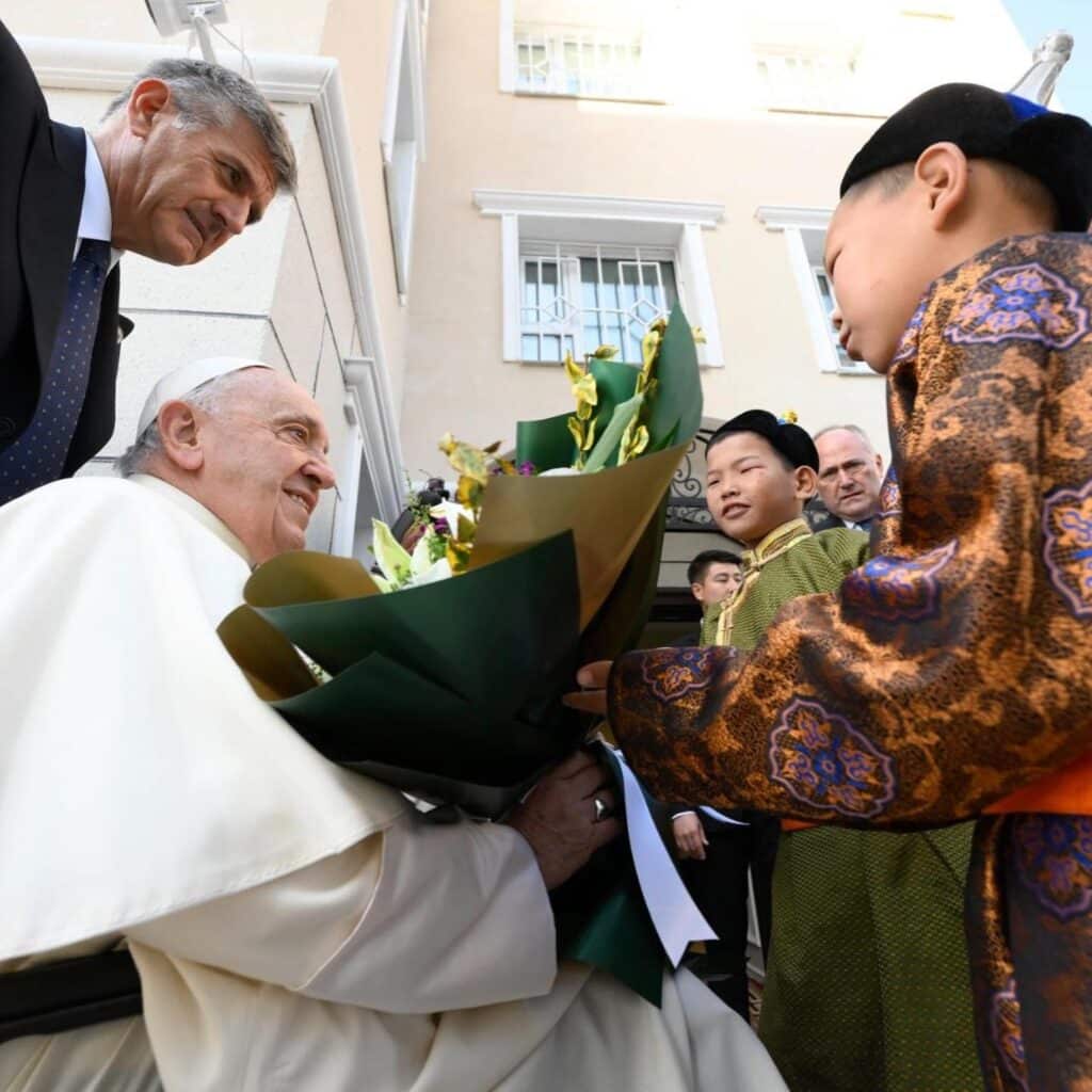 Na Mongólia, Papa anima o ‘pequeno rebanho’ à evangelização e à caridade cristã - Jornal O São Paulo