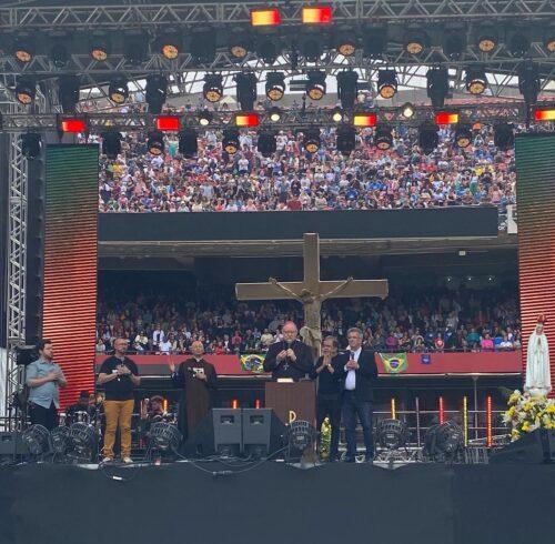 Mais de 50 mil pessoas participam do Desperta Brasil no estádio do Morumbi - Jornal O São Paulo