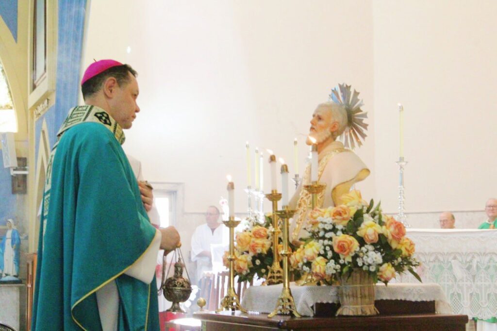 Dom Cícero realiza visita pastoral à Paróquia São Filipe Néri - Jornal O São Paulo