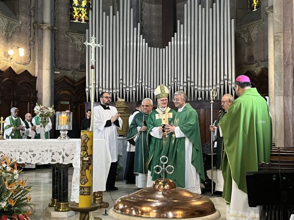Dom Odilo dá posse ao Padre João Paulo Rizek como Pároco da Paróquia Nossa Senhora da Conceição - Jornal O São Paulo