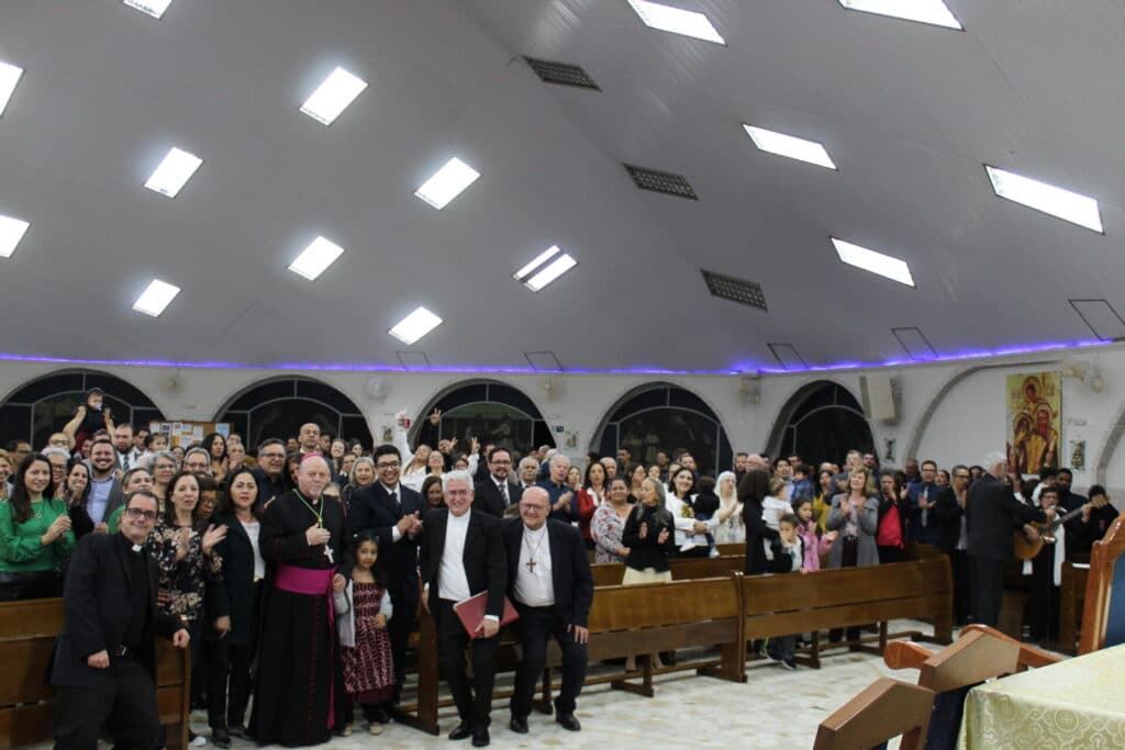 Dom Jorge participa de encontro com fiéis das comunidades do Caminho Neocatecumenal - Jornal O São Paulo