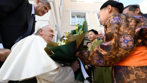 Papa: ‘Onde há acolhimento, hospitalidade e abertura ao outro, respira-se o bom odor de Cristo’ - Jornal O São Paulo