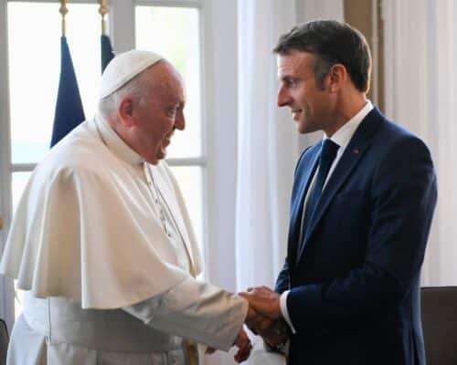 Papa se encontra com o presidente da França - Jornal O São Paulo