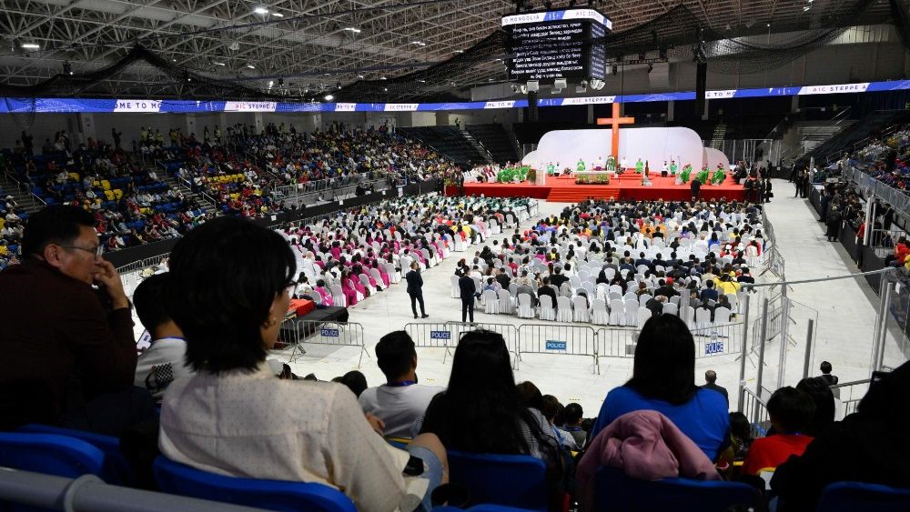 ‘Deus Amor vem ao nosso encontro para nos fazer filhos seus e irmãos entre nós’ - Jornal O São Paulo