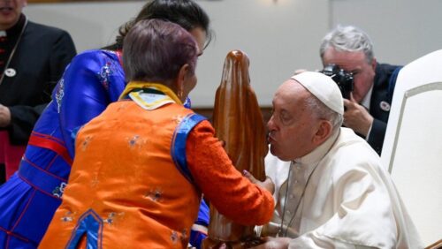 Mongólia: a história da imagem de Nossa Senhora encontrada no lixo - Jornal O São Paulo