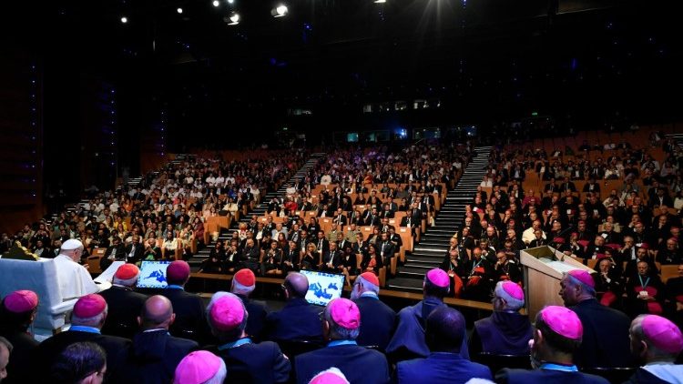 ‘Sede mar de bem, porto acolhedor e farol de paz’, exorta o Papa aos participantes dos Encontros Mediterrâneos - Jornal O São Paulo