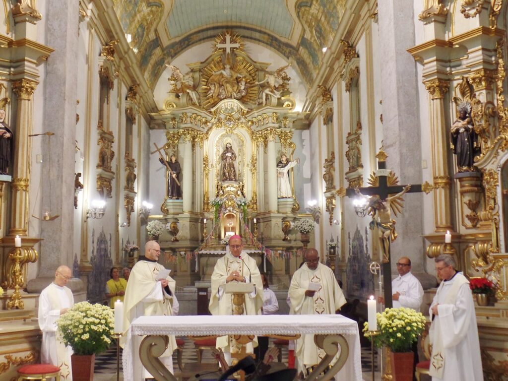 Formações, crismas e posse de padres são destaques na Região Sé - Jornal O São Paulo