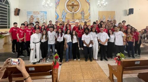 Dom Cícero preside crismas na Região Belém - Jornal O São Paulo