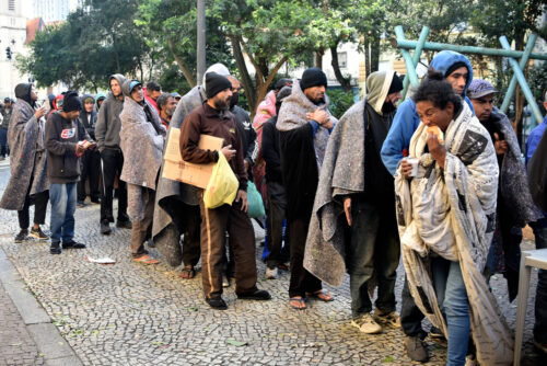 ‘Nunca afastes de algum pobre o teu olhar’ - Jornal O São Paulo