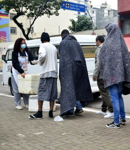 Frio intenso em São Paulo: saiba como colaborar com as instituições católicas que auxiliam os mais vulneráveis
