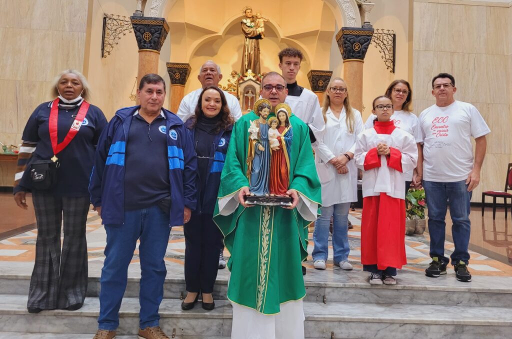 Formações e sacramentos da iniciação cristã em destaque na Sé - Jornal O São Paulo