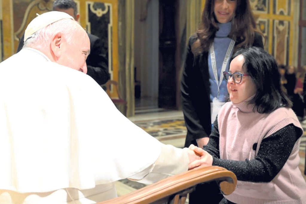 Quando vir alguém com o ‘colar de girassol’, seja mais empático - Jornal O São Paulo