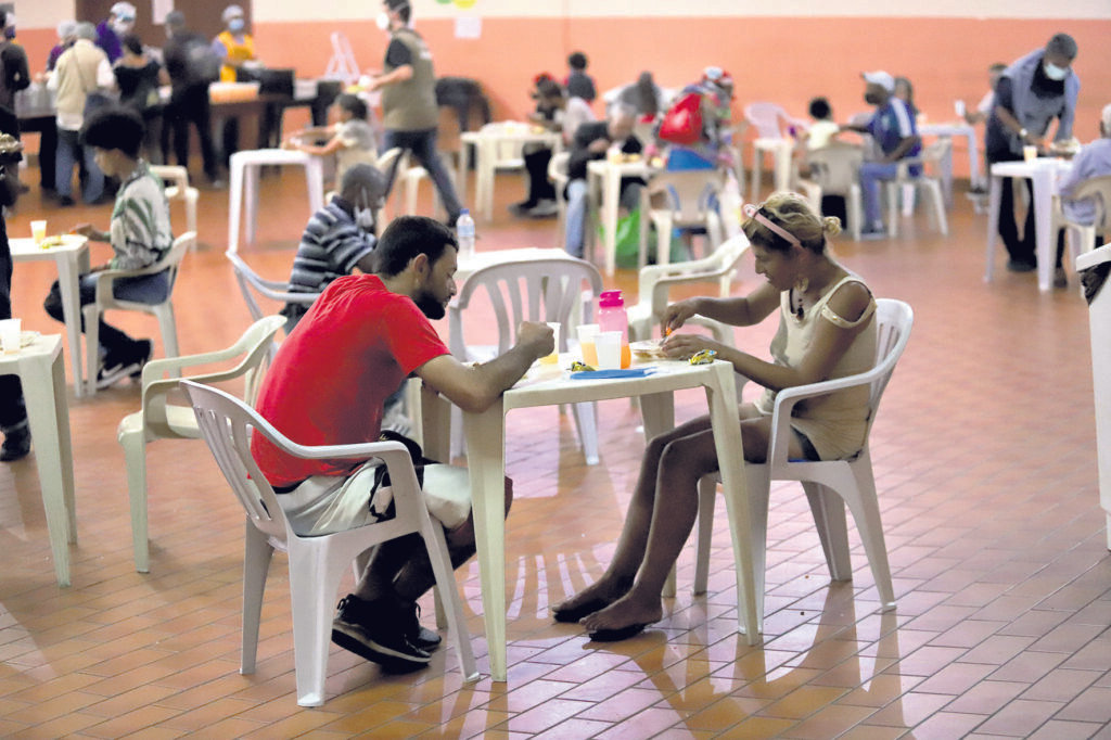 Solidariedade: um apelo global, praticado concretamente pela Igreja - Jornal O São Paulo