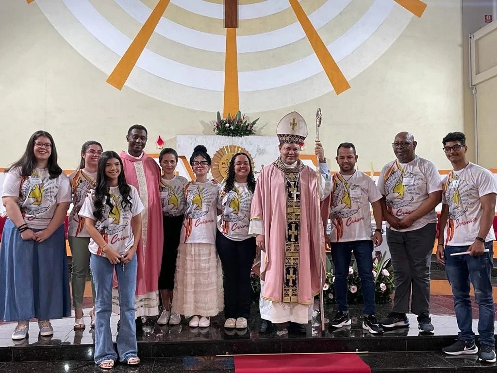 Dom Cícero dialoga com jovens e idosos e preside missas na Região Belém - Jornal O São Paulo