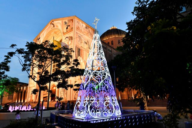 Em Aparecida, novena de Natal contempla o presépio na companhia dos santos - Jornal O São Paulo