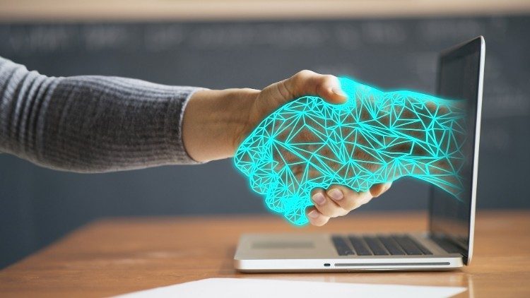 Plataforma Lux Mundi Virtual: Inteligência Artificial aliada para a vivência da fé e das virtudes - Jornal O São Paulo