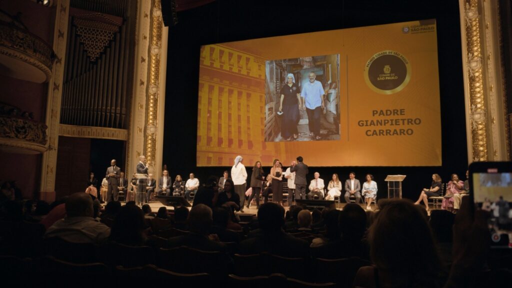 Padre Gianpietro Carraro é homenageado com o Prêmio Cidade de São Paulo