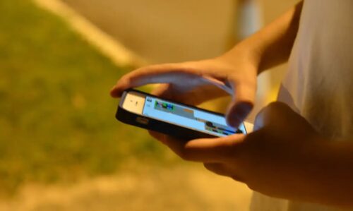 Exploração sexual infantil na internet bate recorde em 2023 - Jornal O São Paulo