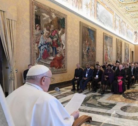 Francisco: que a tecnologia não desfigure a essência profunda do ser humano - Jornal O São Paulo