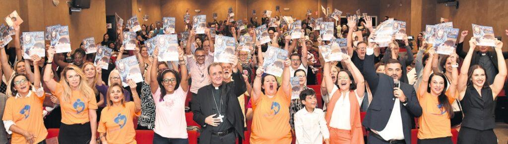 No Dia Internacional da Mulher, Amparo Maternal lança revista sobre suas ações - Jornal O São Paulo