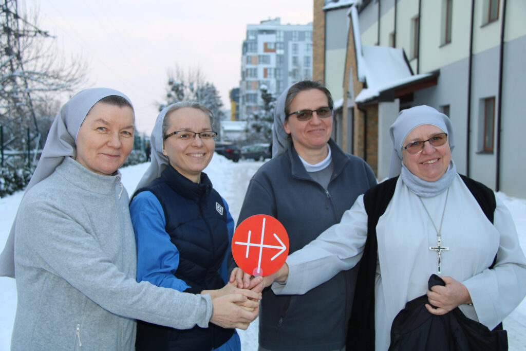 Dia Internacional da Mulher: Como está a vida das mulheres na Ucrânia - Jornal O São Paulo