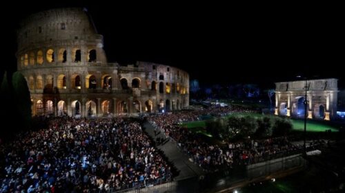 Em ‘oração com Jesus’, Via-Sacra do Papa Francisco recorda momentos em que Cristo rezou - Jornal O São Paulo